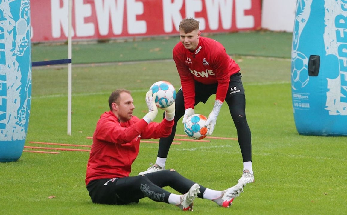 Jonas Urbig ersetzt Marvin Schwäbe