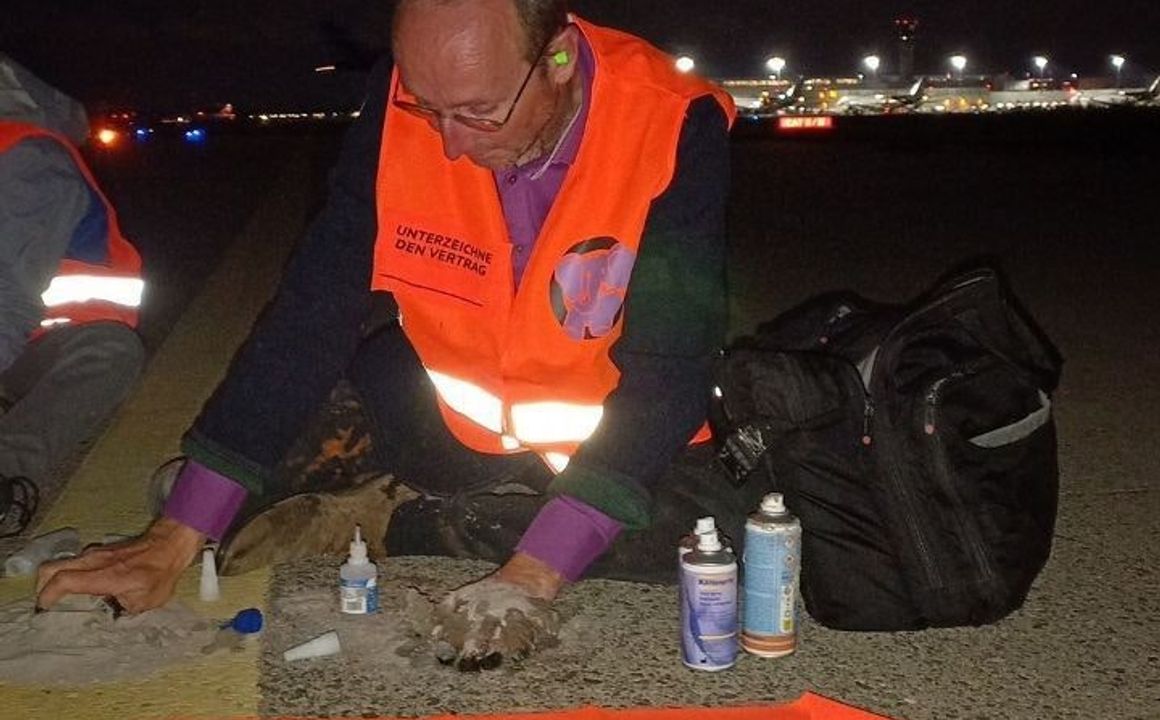 Flughafen Köln/Bonn blockiert