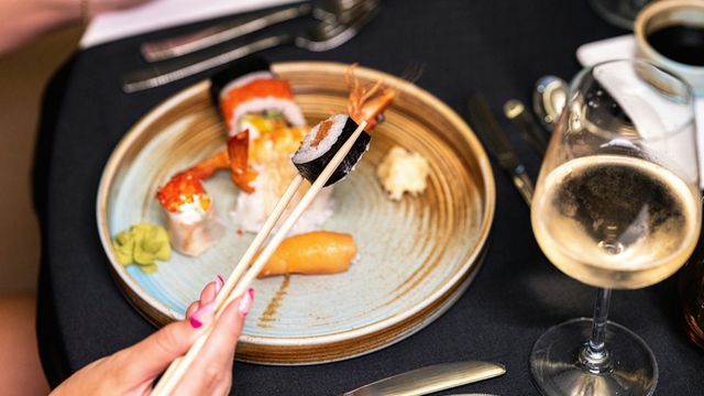 Thailändisch, japanisch, chinesisch, indisch