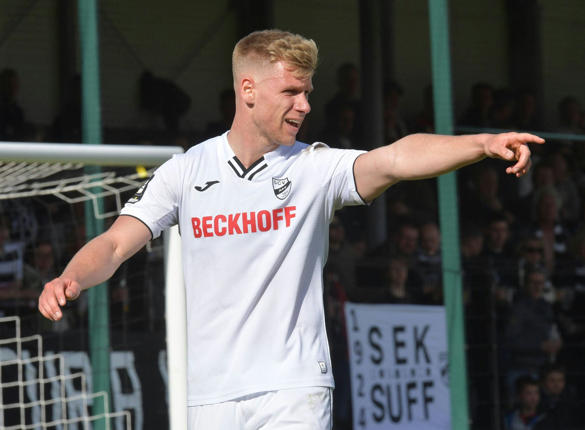 Neuer Abwehrspieler