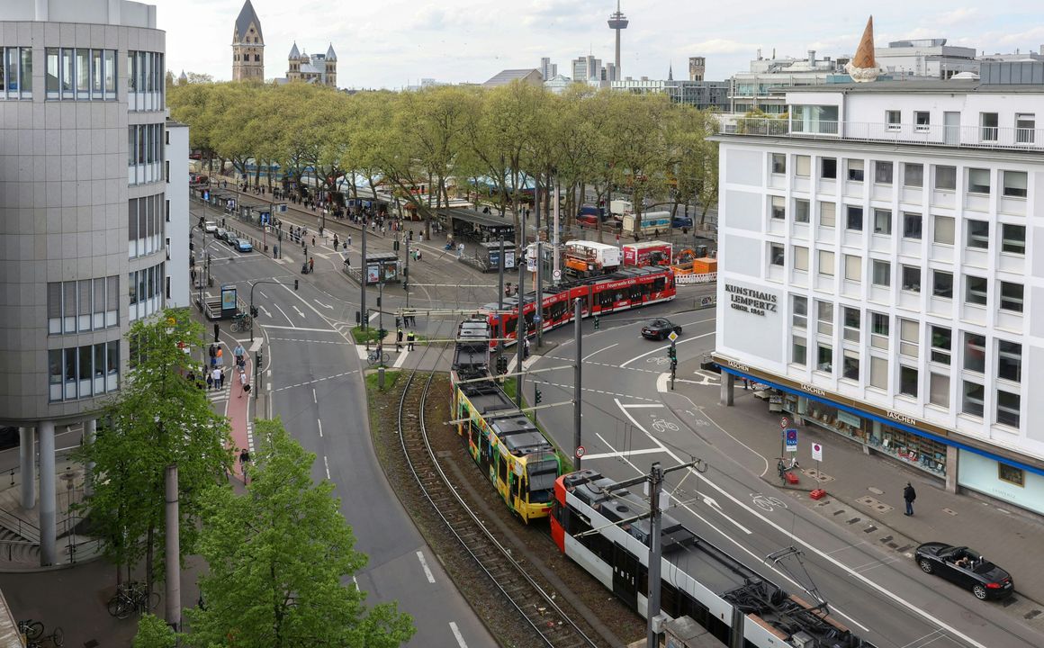 Kommentar zur Ost-West-Achse